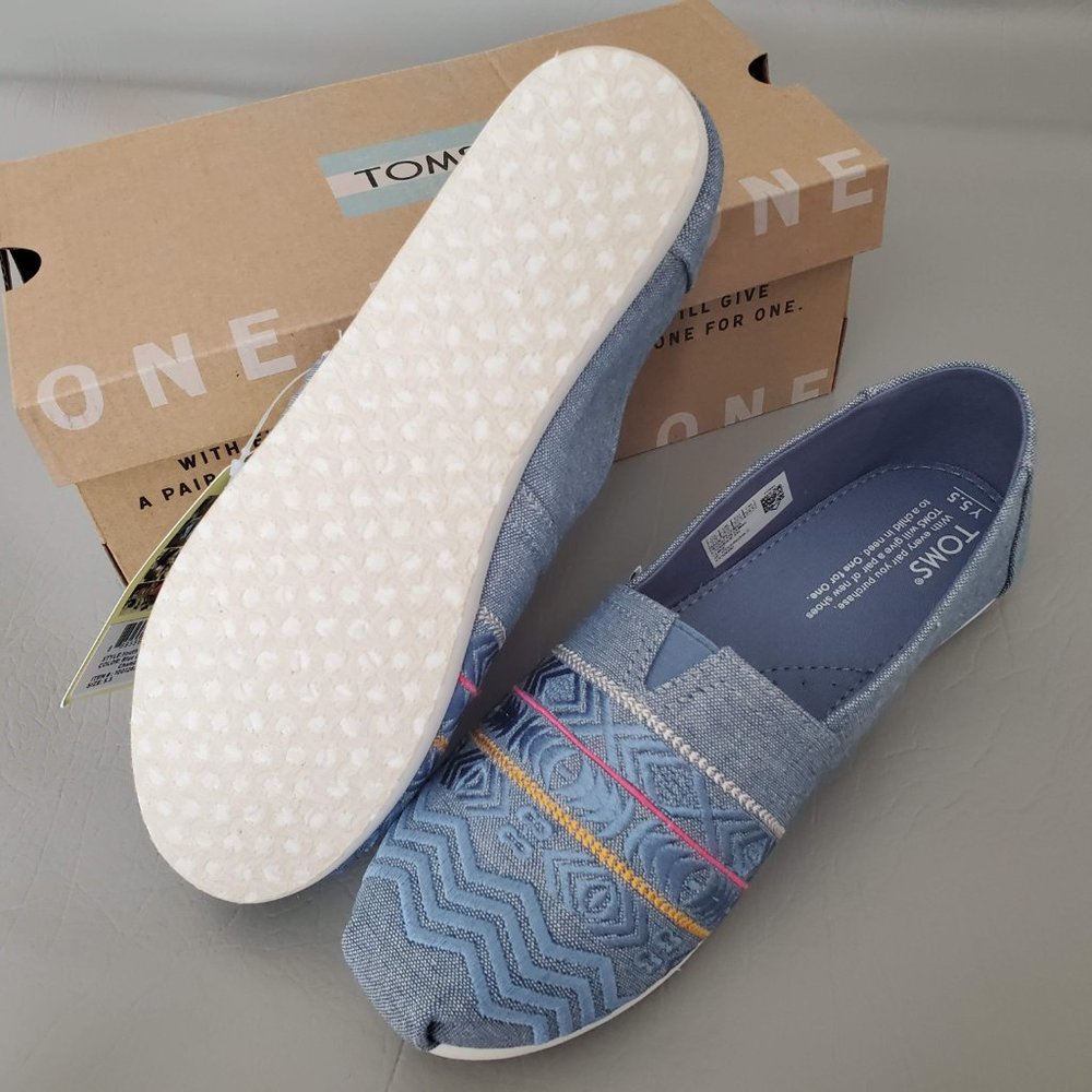 NEW TOMS Demin Embroidery Espadrille Flats shoes - Picture 4 of 7